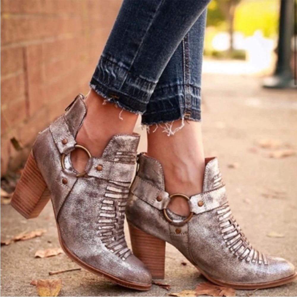 Ariat Unbridled Jaelle Metallic Leather Silver Western Ankle Boots Booties 11